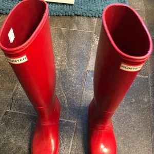 hunter red rain boots